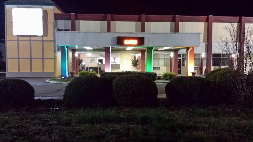 Motel Super 8 By Wyndham Goldsboro Exterior foto