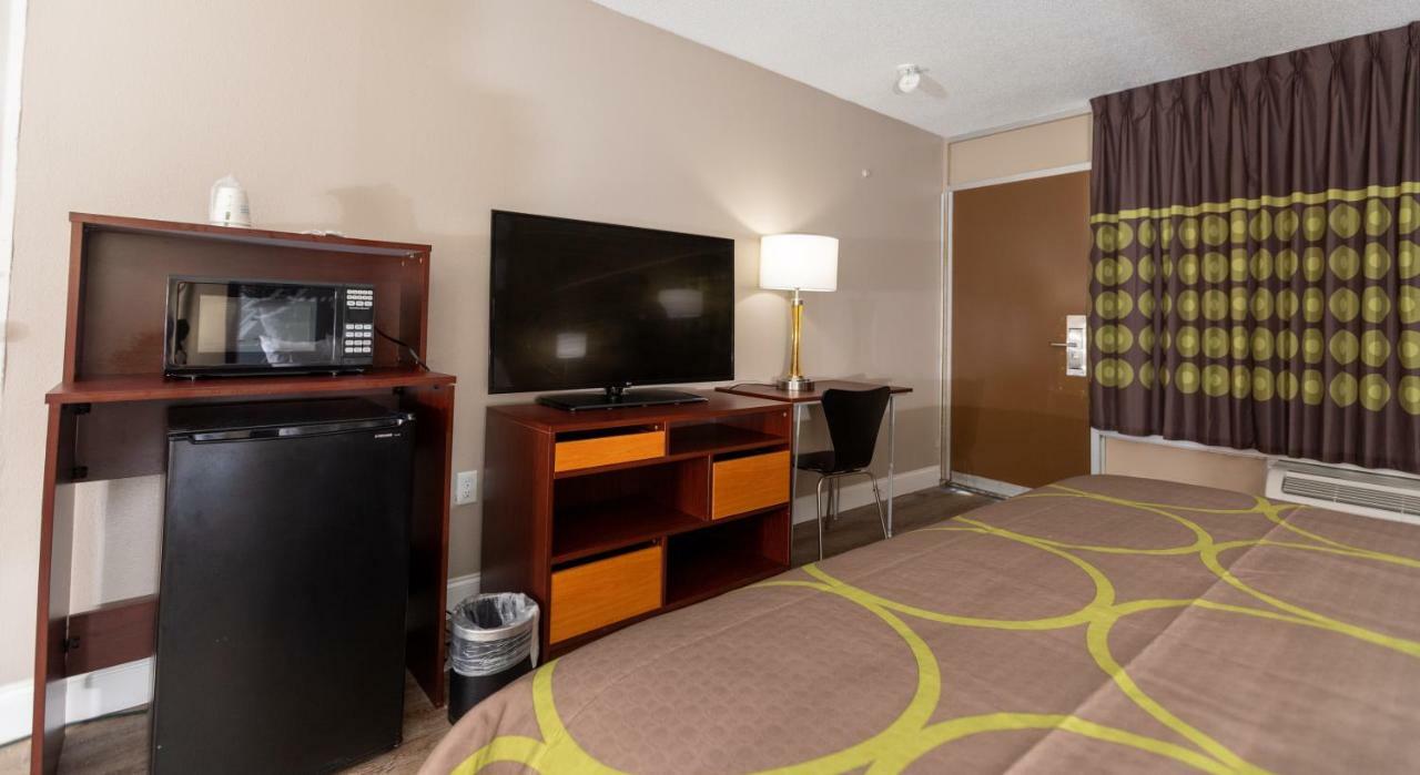 Motel Super 8 By Wyndham Goldsboro Exterior foto